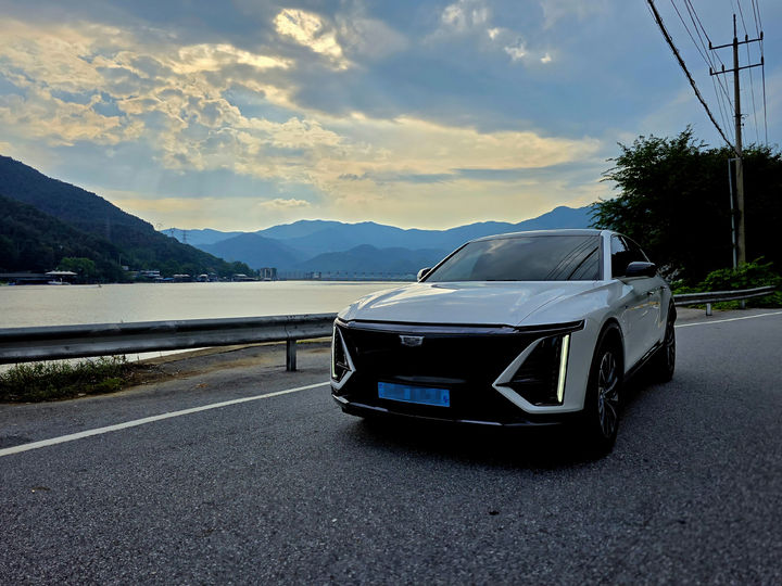 기술과 자연의 마리아주…캐딜락 리릭과 가평[드래블]