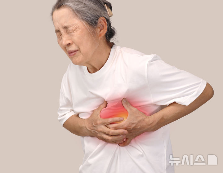 "무거운 돌이 심장 누르는듯"…기온 뚝 '이 질환' 주의보