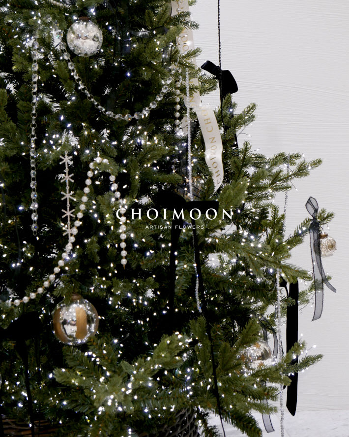 올겨울 가장 아름다운 X마스 트리…초이문 아티산 플라워[팔레트]