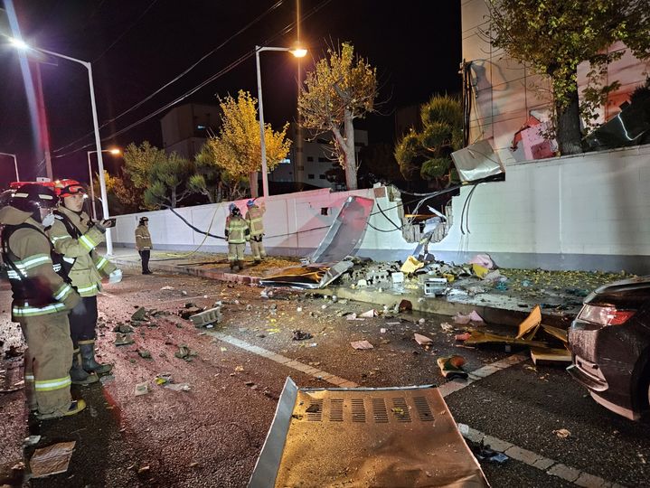 웹사이트상위노출 홈페이지상위노출 사이트상위노출군산 소룡동 제조업 공장서 암모니아 탱크 폭발…인명피해 없어