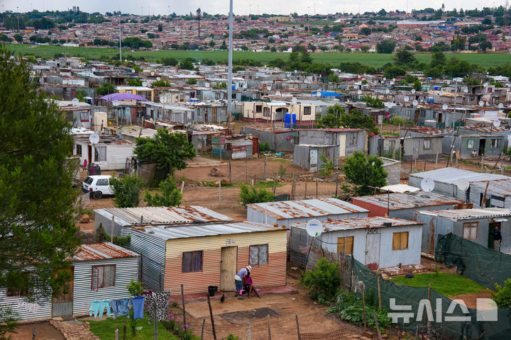 남아공 호스텔 총기 난사…세 살짜리 어린이 포함 11명 사망
