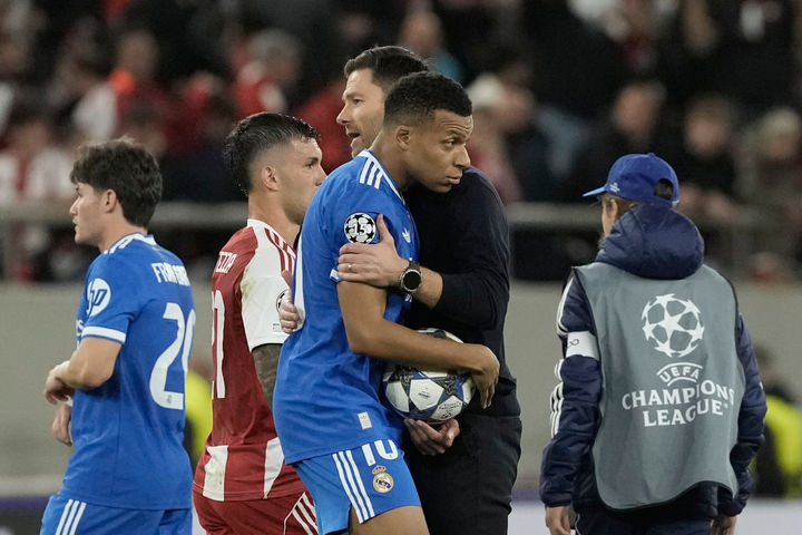 음바페 해트트릭과 PSG의 극적 승리, 한국 하키팀 3연패