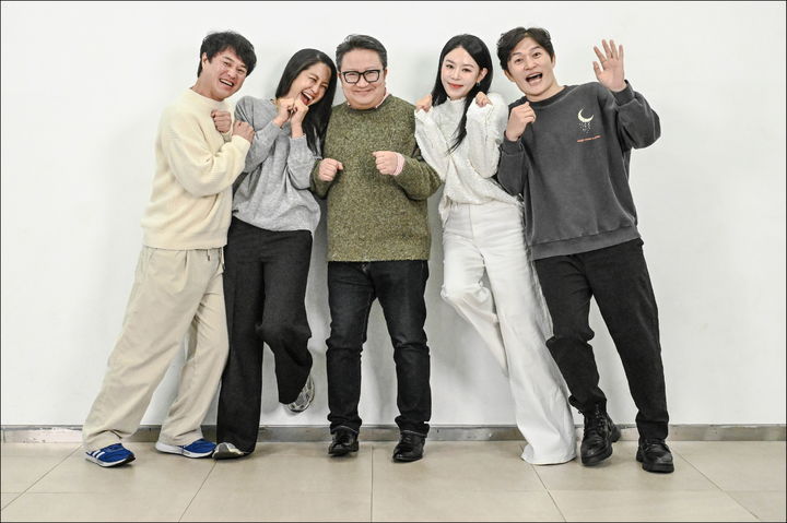 스크루지는 왜 빌런이 됐나…어른이' 뮤지컬 '크리스마스 캐럴'