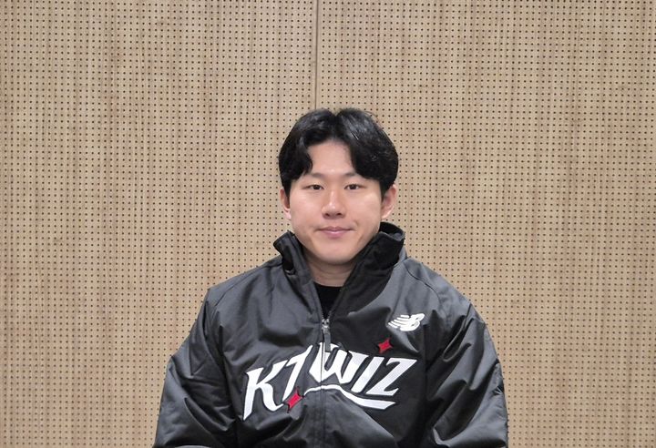 최원준과 김현수, KT에서 새로운 출발 다짐 및 국제 유도 대회 성과