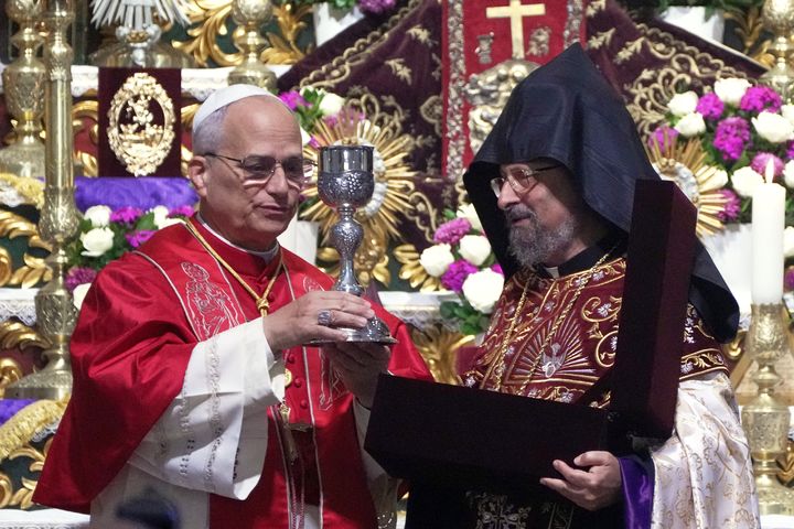 블루모스크 찾은 레오 14세 교황…가톨릭·정교회·이슬람 '다리 놓기'