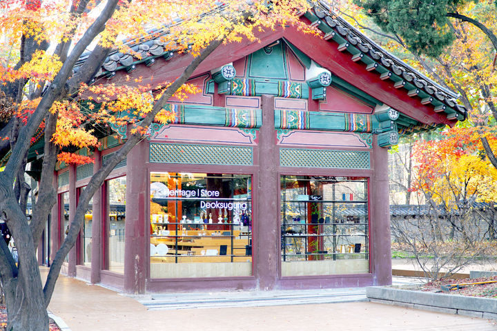 '케데몬' 호랑이 인형부터 궁궐 마그넷까지…'K 헤리티지'상품 매출 160억원