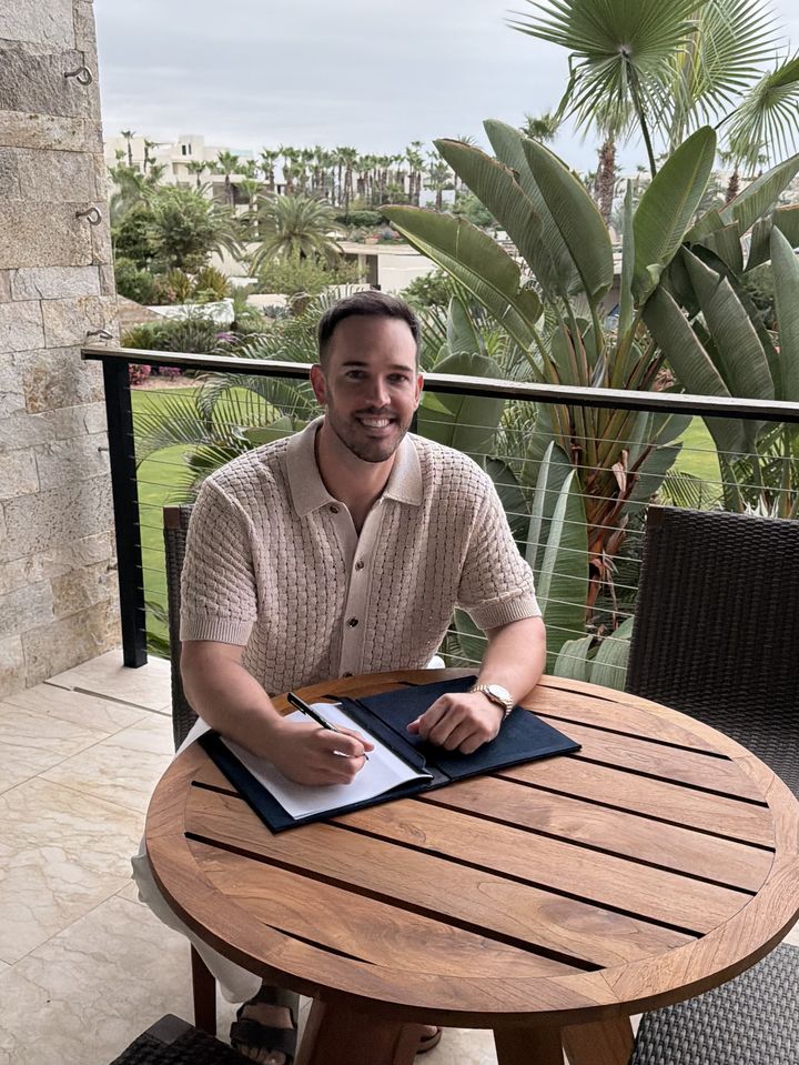 SSG 랜더스, 외국인 투수 교체 및 키움 히어로즈 연봉 협상 완료