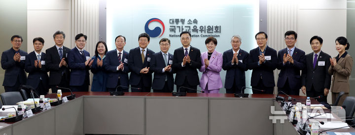 시도교육감 만난 국가교육위원장 “교육청과 발맞춰야 현장성·생명력 有”(종합)