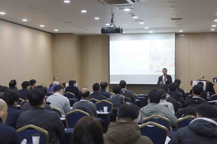 태권도 세미나와 아시아쿼터 투수 영입, 한국 스포츠계의 변화