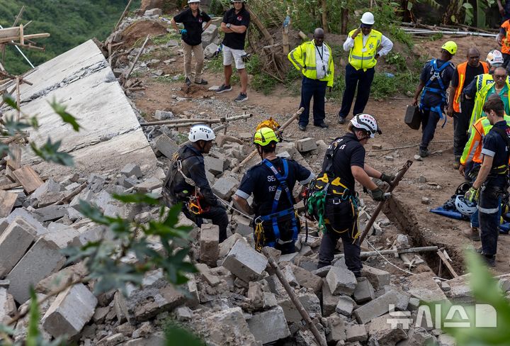 남아공, 건물 무너져 한살배기 등 3명 사망