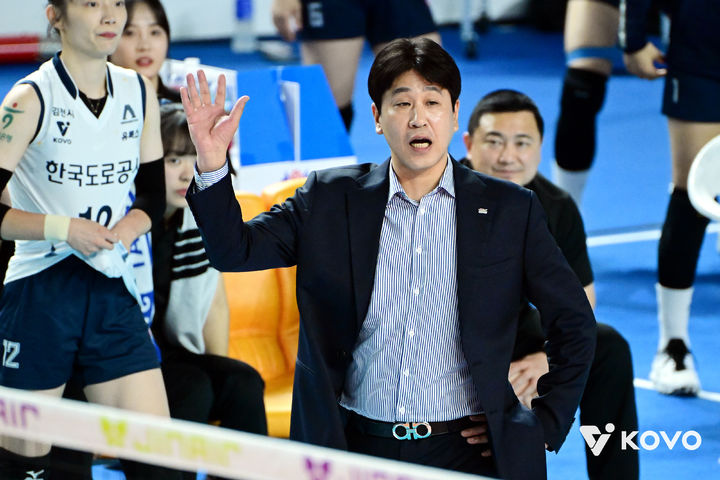 [오늘의 뉴스종합] 한국 프로스포츠의 역전 드라마와 국제 대회 성과, 빙상 축제의 열기