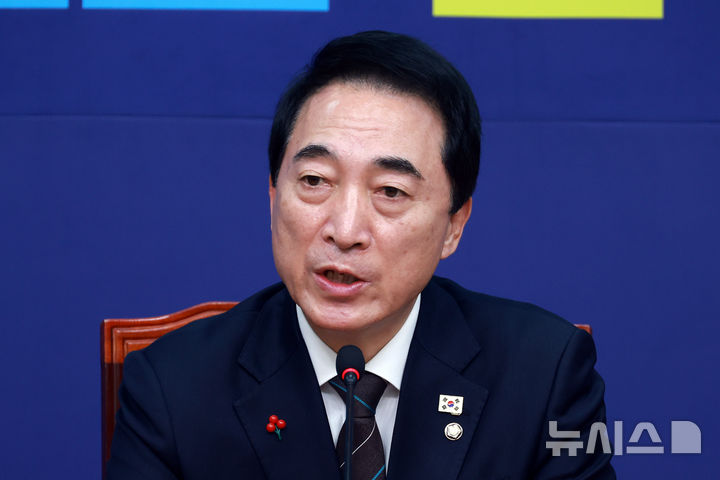 與 "2차 종합 특검, 당정대 조율 통해 로드맵 구체화할 것"