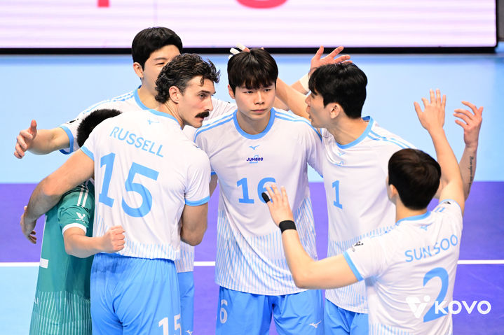 대한항공, 현대캐피탈 완파하며 V-리그 선두 유지…KT 프로농구 원정 연패 탈출