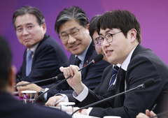 하정우 "AI 윤리 기준 머지않아 공개될 것…UAE AI 데이터센터 잘 진행 중"