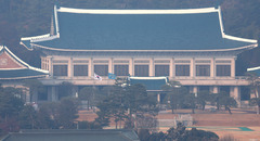 靑, WSJ '李정부 강경좌파' 칼럼에 "동맹국 신뢰 훼손 위험" 반박 기고