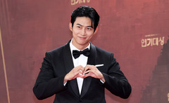 옥택연, 4월 결혼한다…4살 연하 연인과 교제 끝에 웨딩마치