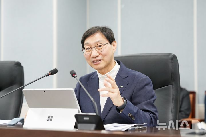 “주의깊게 보고 있다”…국민연금, 쿠팡 주주행동 나설까  