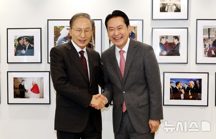 이명박, 장동혁에 "국민 보고 정치해야…지금은 화합하고 단합해야 할때"(종합)