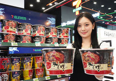 "가격 40% 낮췄다" 세븐일레븐, '이비가짬뽕' 리뉴얼 출시