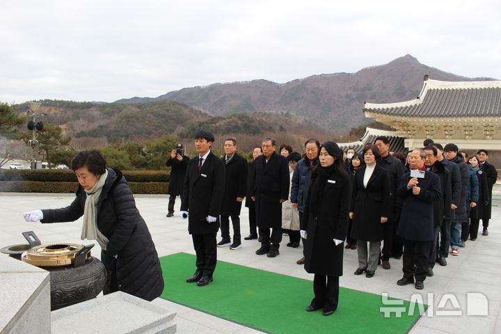 국민의힘 전북도당, 국립임실호국원서 ‘참배·신년인사회’  