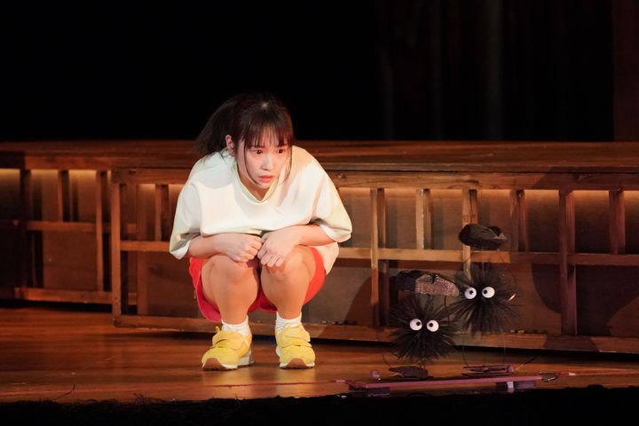 애니메이션 뛰어넘은 판타지…무대서 만나는 '센과 치히로의 행방불명'[객석에서]