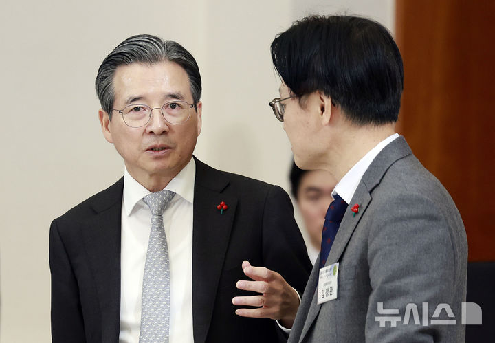 청와대, 10대 그룹 사장단 간담회…청년고용·투자계획 논의