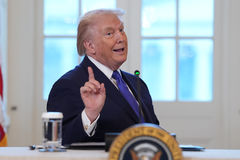 트럼프 "원하든 않든 그린란드 조치…아니면 중러가 차지"