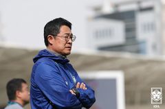 이민성 감독, 역전승에도 "경기 막판 선수들 자세 잘못 됐다"