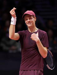 손하트·이색 랠리 등 팬서비스…약속 지킨 알카라스·신네르(종합2보)