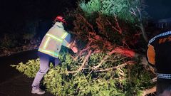 배수관 이탈, 쓰러진 펜스…강풍에 날벼락 제주 피해속출