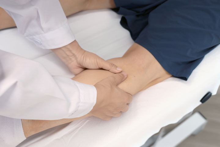 무릎 뒤 '말랑한 물혹' 잡힌다면…'이것' 의심할 수 있어