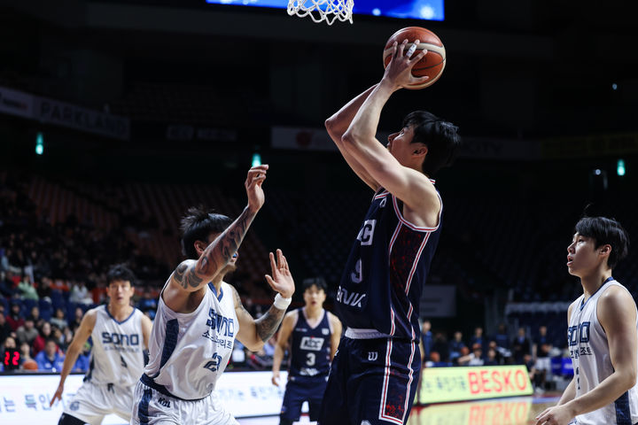 KCC 연승 도전과 LG 김영우의 성장 의지