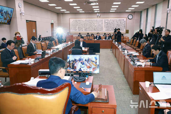 법사위, 與 주도로 '2차 종합특검' 안조위 처리…통일교 특검은 보류