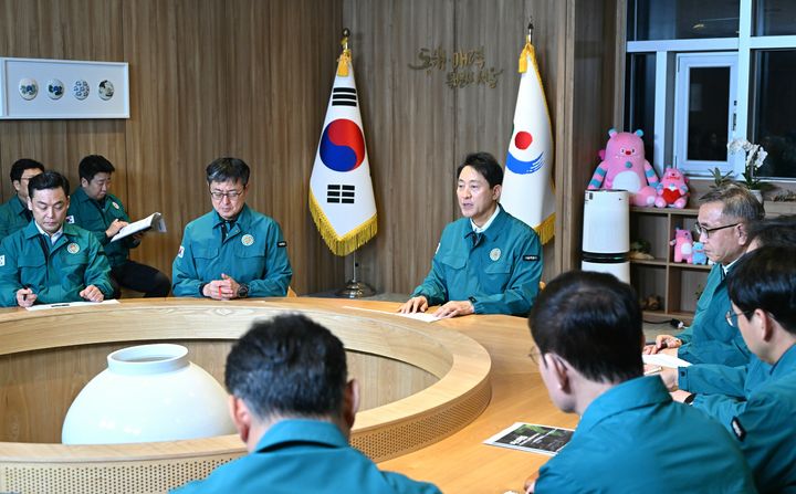 웹사이트상위노출 홈페이지상위노출 사이트상위노출오세훈, 시내버스 파업 대책회의 개최…”노사 지혜 모아야”