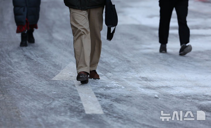 아침 살얼음에 미끌…가볍게 넘겼는데 골치아픈 '이것'