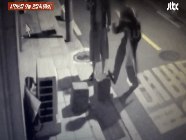 취객들 실외기 발로 '뻥뻥'…자영업자는 웁니다