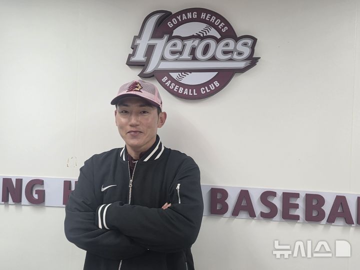 [오늘의 뉴스종합] 서건창 히어로즈 복귀, 김가영 여성체육대상 수상, 임종훈-신유빈 탁구 혼복 우승, SK 농구 결선 진출 도전, 차준환-박지우 올림픽 기수 낙점