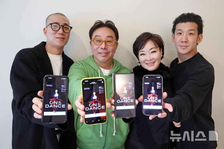 [단독] "서로 너무 달라, 오히려 완벽"…베시 어워드 수상 주역 '일무' 창작진