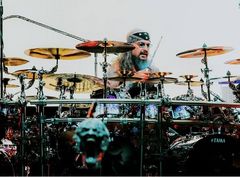 포트노이 "우린 여전히 아이들"…찢어진 페이지 이어 붙인 드림시어터 40년 우정