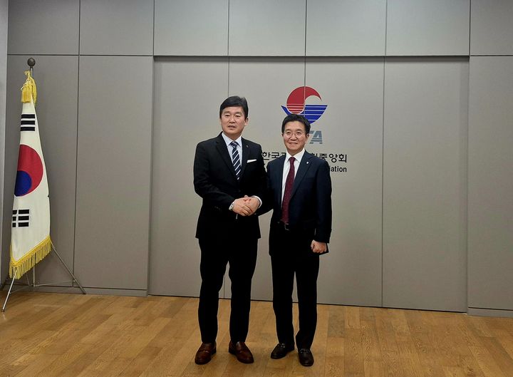 관광 산업 발전 위해 맞손…관광공사·관협중앙회 협력 확대