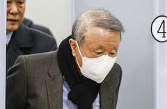 前남양유업 홍원식 '퇴직금 443억 달라'…1심은 "회사에 11억 내라"(종합)