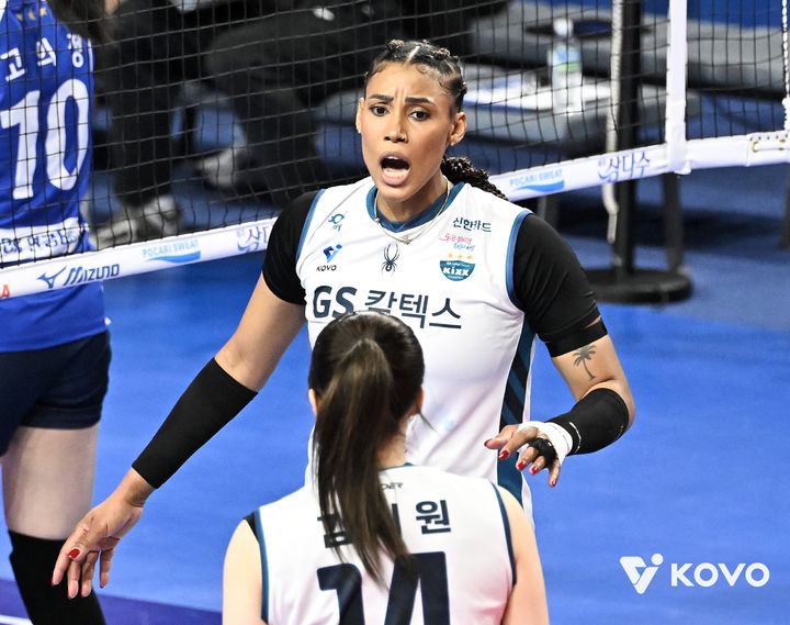 GS칼텍스와 KCC, 각각 IBK와 SK를 상대로 압도적 승리로 연승 행진 이어가