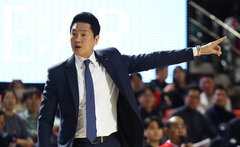 프로농구 SK 전희철 감독, '불성실' 논란 "죄송…재정위 소명 잘하겠다"