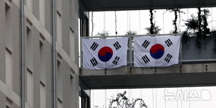 일본 선수단의 메달 쾌거와 한국 선수들의 아쉬움 속 동계올림픽 현황