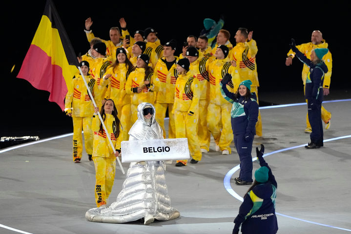 밀라노 동계올림픽 개막, 벨기에 기수 불참과 금메달 포상금 공개