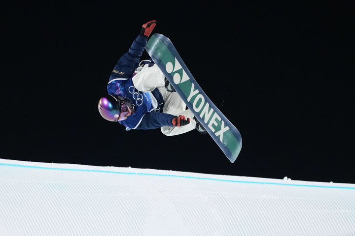 스노보드 중계 논란과 스포츠 스타들의 새로운 도전