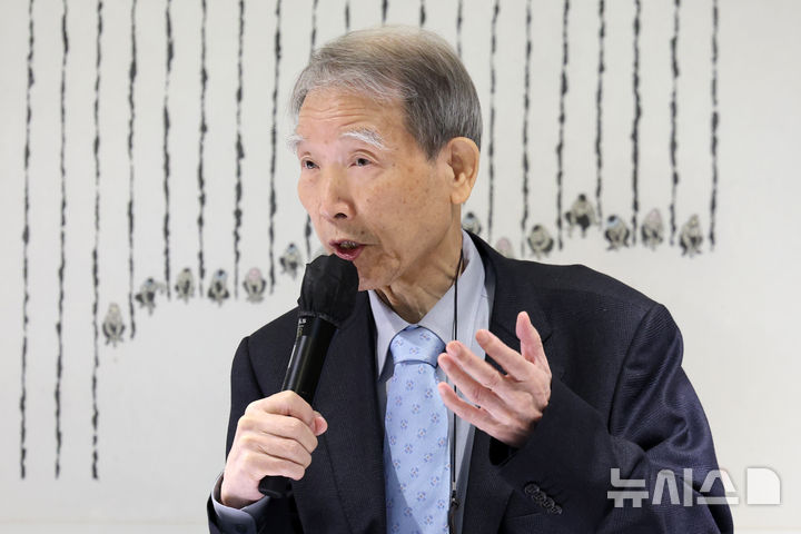 임헌영 신임 문학관장 