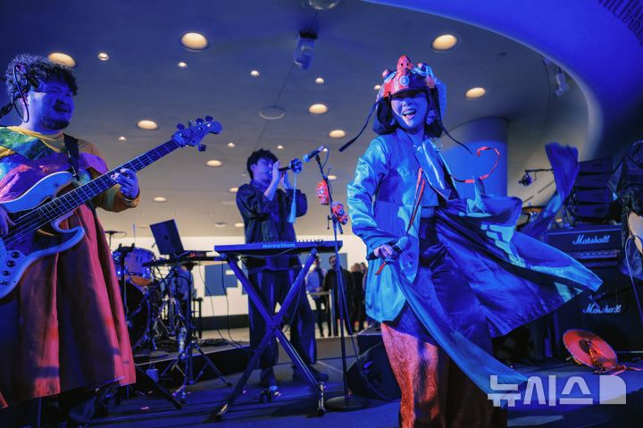 '박인선과 장군님들', 북미 9개 도시 투어…