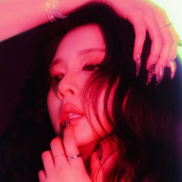 카드 전진우, 데뷔 9년 만에 솔로 병행 