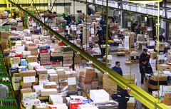 '주46시간' 새벽배송 제한 논의하면서 대형마트는 허용?